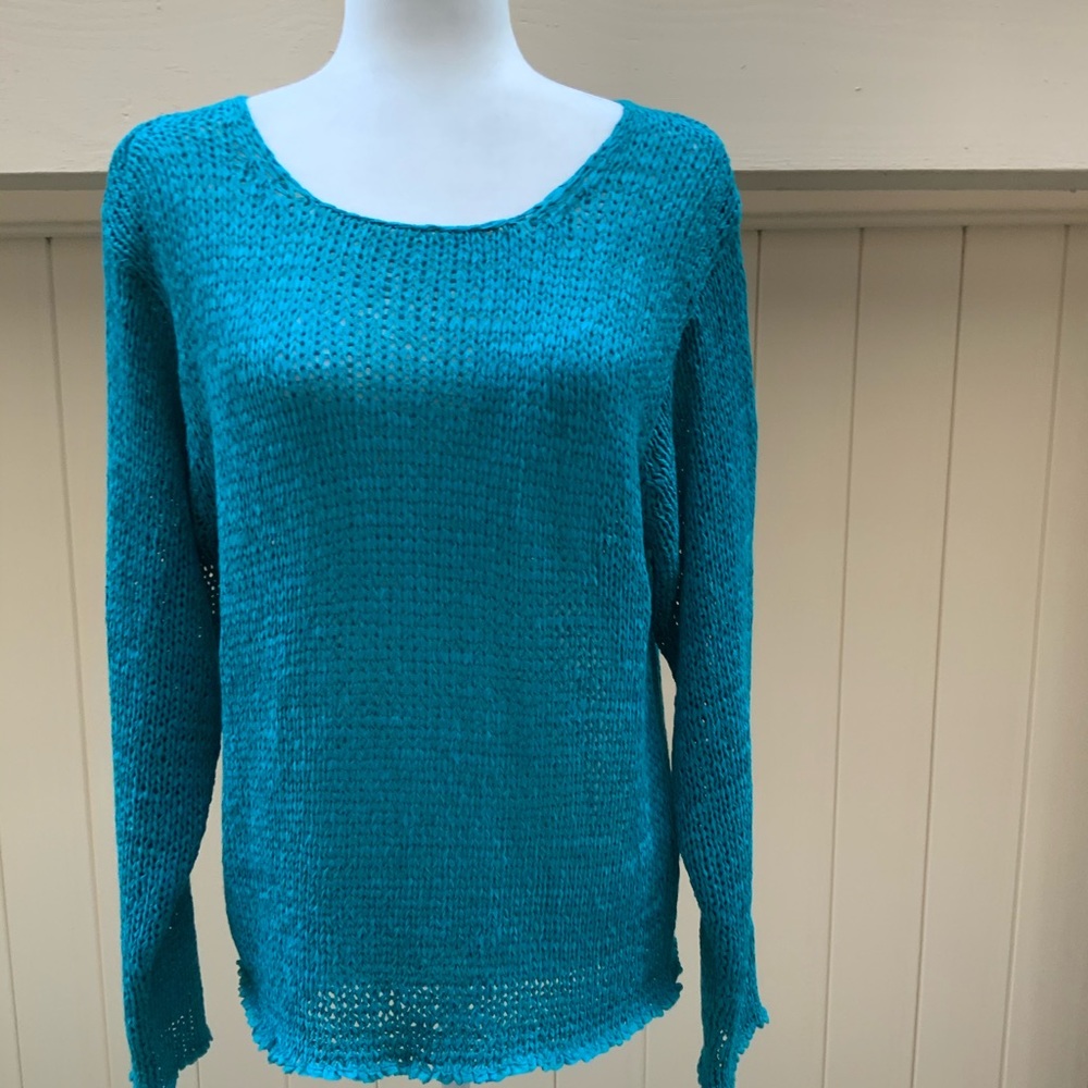 Karen Kane Instyle Top Size Med. Light Open Weave.
